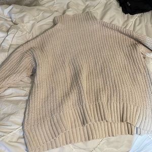 American Eagle Turtle Neck Oversized